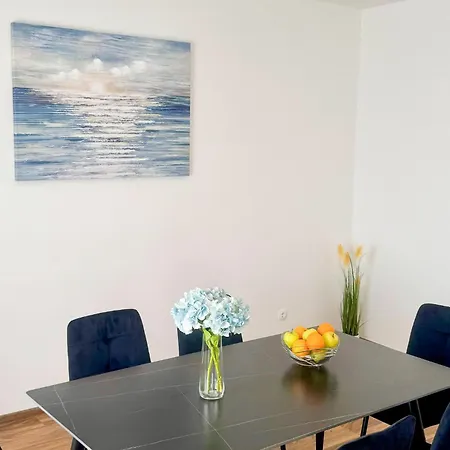 3 Bedroom Awesome In